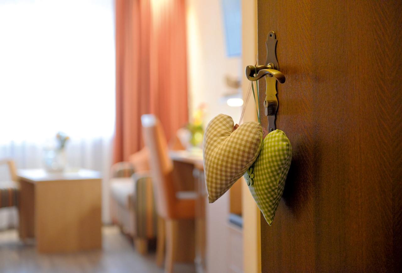 Hotel Waldlust 바이에르스브론 외부 사진